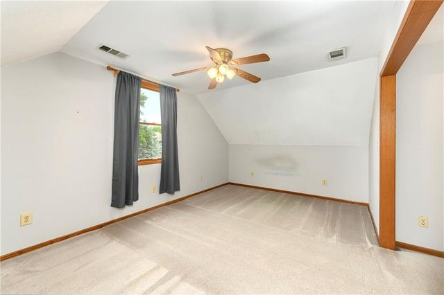 917 NW Winterset Street, Lee's Summit, MO 64081