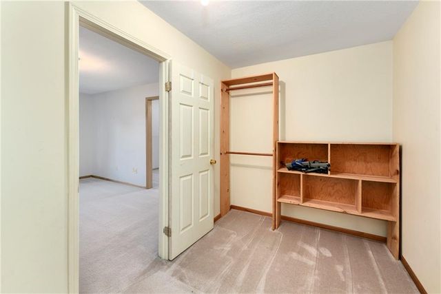 917 NW Winterset Street, Lee's Summit, MO 64081