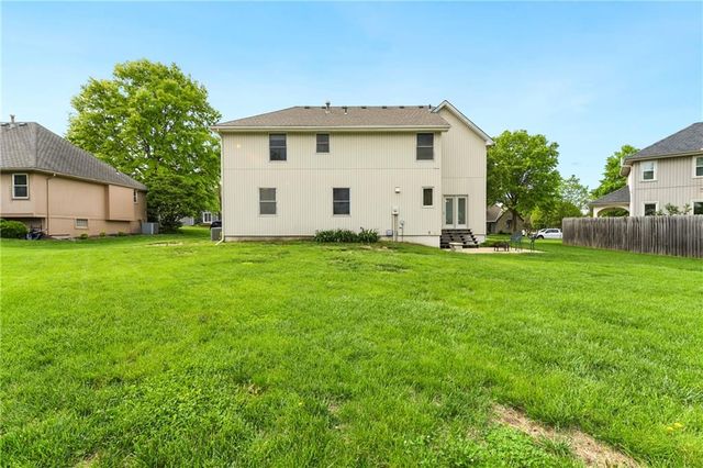 917 NW Winterset Street, Lee's Summit, MO 64081