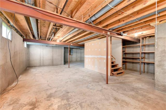 917 NW Winterset Street, Lee's Summit, MO 64081