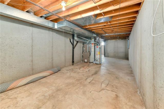 917 NW Winterset Street, Lee's Summit, MO 64081