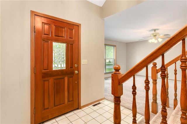 917 NW Winterset Street, Lee's Summit, MO 64081