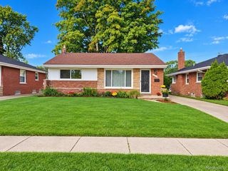 17357 Fox Street, Redford Charter Township, MI 48240