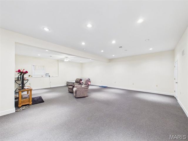 305 Mossman Lane, Rolla, MO 65401