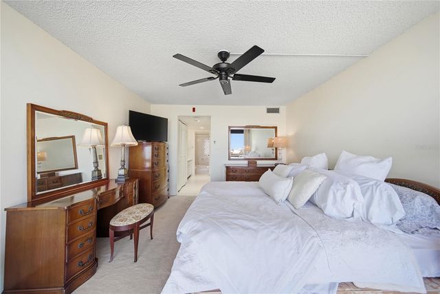 1 KEY CAPRI 603W, Treasure Island, FL 33706