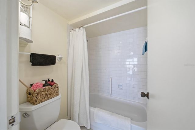 1 KEY CAPRI 603W, Treasure Island, FL 33706