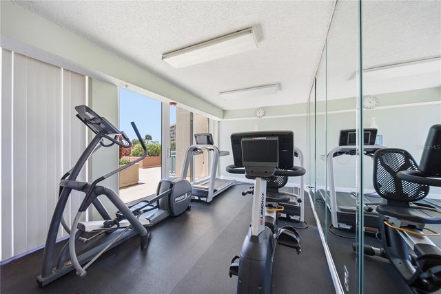 1 KEY CAPRI 603W, Treasure Island, FL 33706