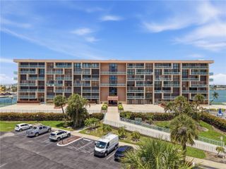 1 KEY CAPRI 603W, Treasure Island, FL 33706