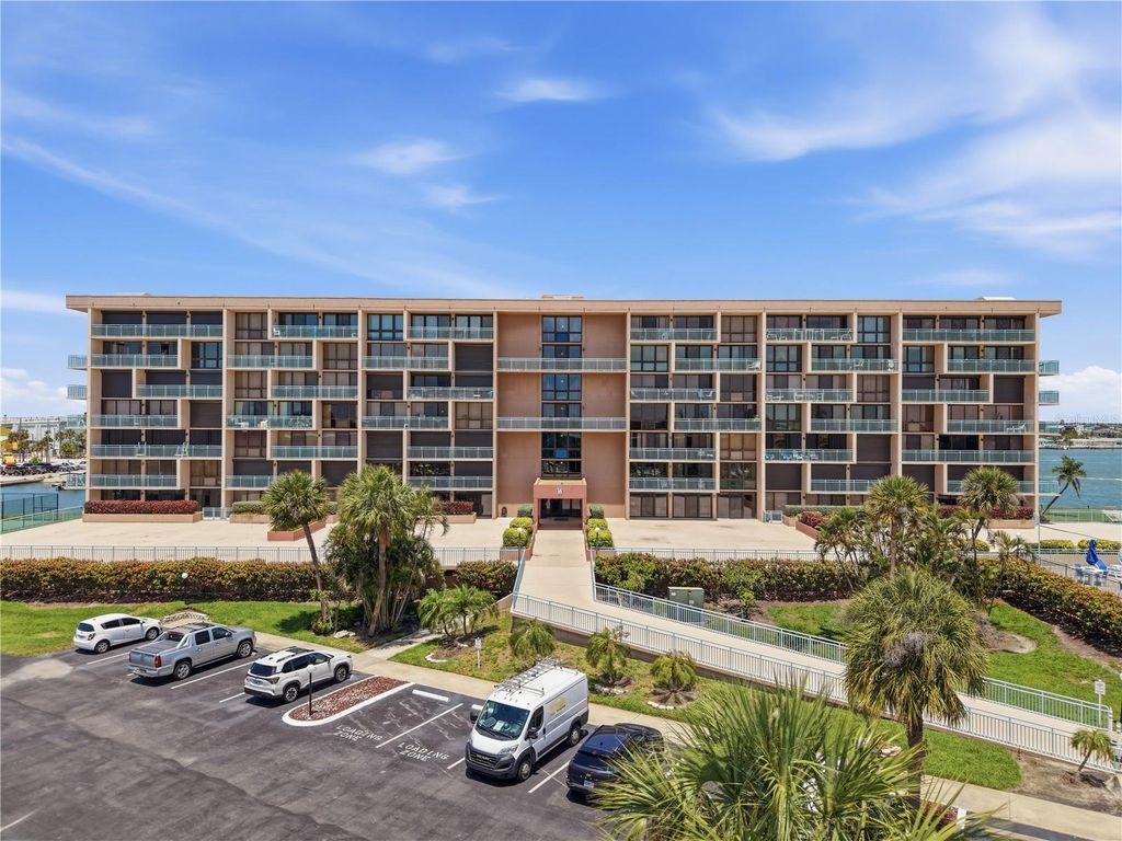 1 KEY CAPRI 603W, Treasure Island, FL 33706