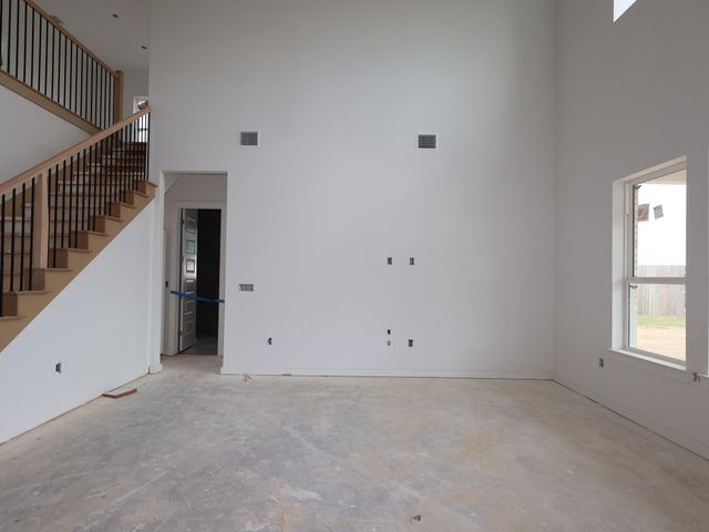 2112 Lolo LN, Leander, TX 78641