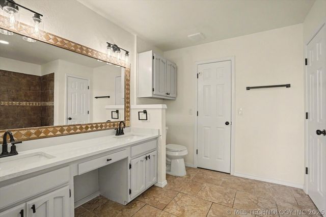 9240 S 95th East Avenue, Tulsa, OK 74133