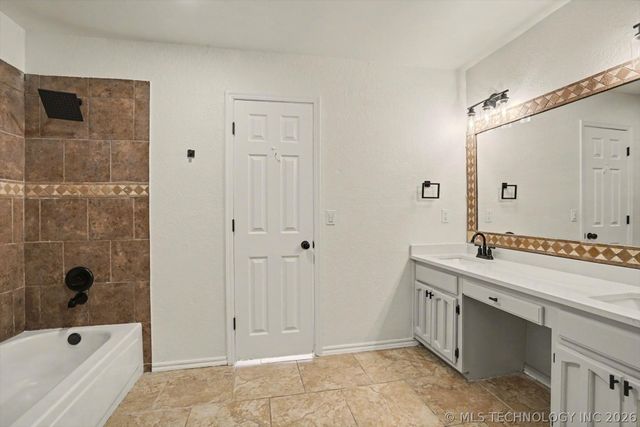 9240 S 95th East Avenue, Tulsa, OK 74133