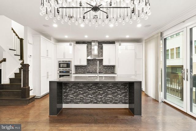 1508 16TH CT N, Arlington, VA 22209