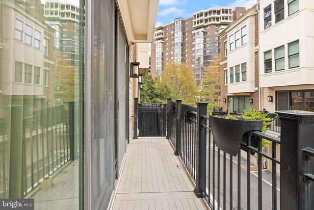 1508 16TH CT N, Arlington, VA 22209