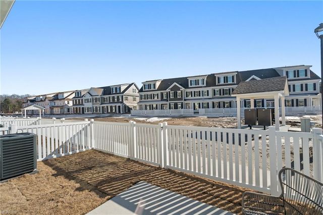 4942 Apricot WAY, Chesapeake, VA 23321