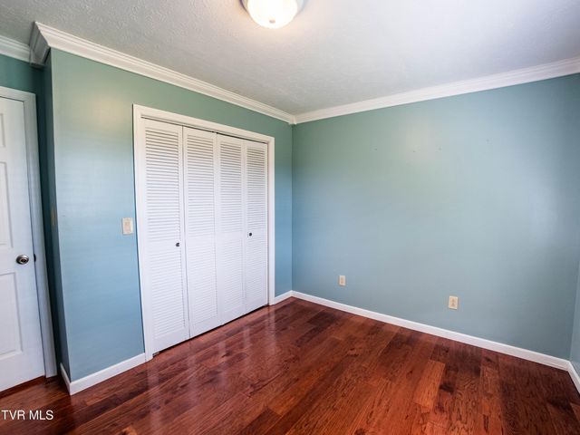 143 Meadowbrook Lane, Rogersville, TN 37857