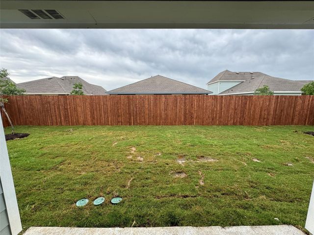 2335 Gardenia Lane, Pilot Point, TX 76258