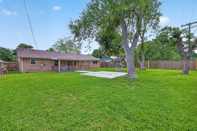 12002 Hillcroft Avenue, Houston, TX 77035