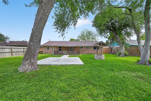 12002 Hillcroft Avenue, Houston, TX 77035