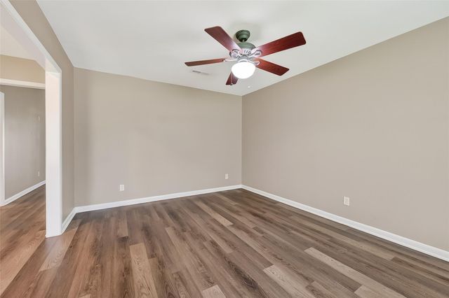 12002 Hillcroft Avenue, Houston, TX 77035