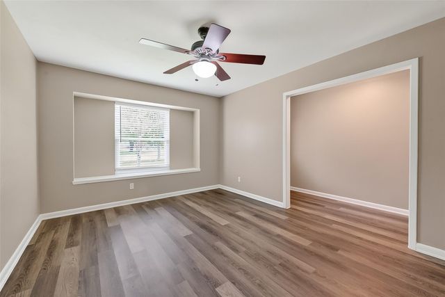 12002 Hillcroft Avenue, Houston, TX 77035