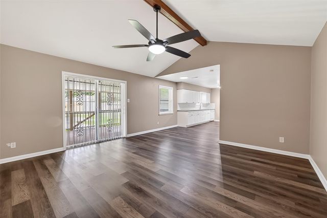 12002 Hillcroft Avenue, Houston, TX 77035