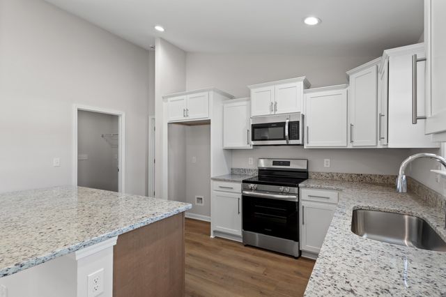 14 Bennington Ct, Georgetown, SC 29440