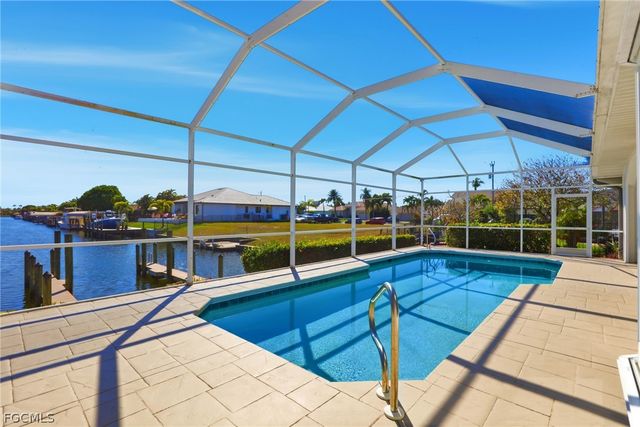 828 SW 52nd ST, Cape Coral, FL 33914