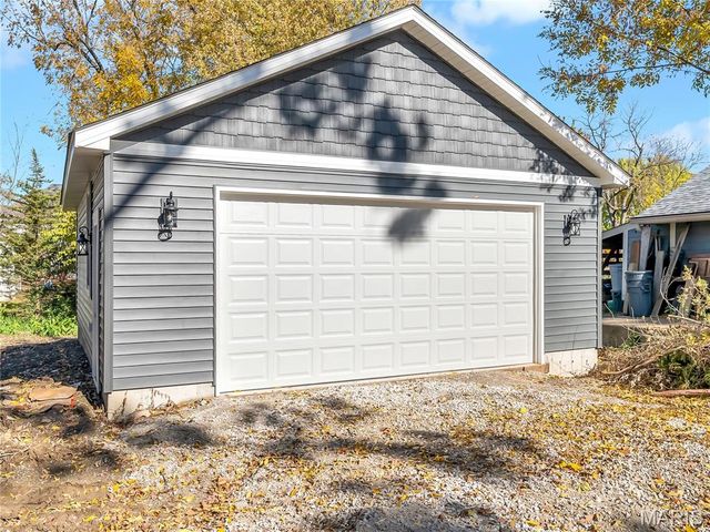 633 N Forest Avenue, Webster Groves, MO 63119