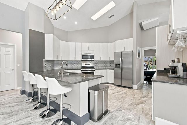 16018 WILMINGTON PLACE, Tampa, FL 33647