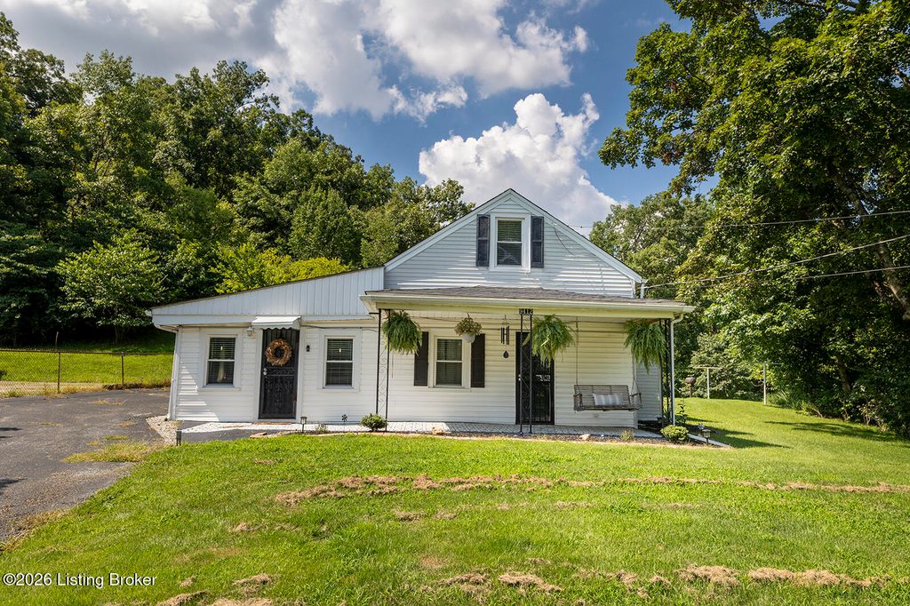 9412 3rd Street Rd, Louisville, KY 40272