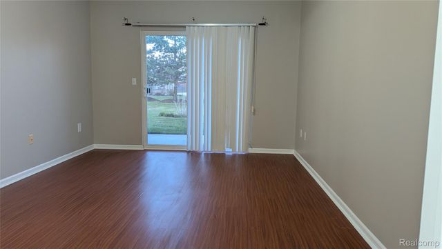 15286 CORNELL Drive, Clinton Charter Township, MI 48038