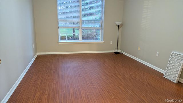 15286 CORNELL Drive, Clinton Charter Township, MI 48038