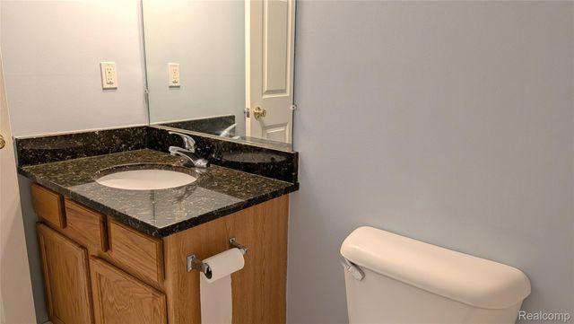 15286 CORNELL Drive, Clinton Charter Township, MI 48038