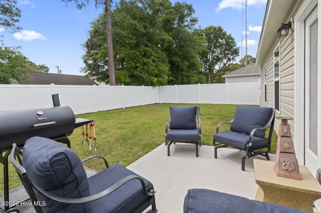 1714 Whispering Pine Street SW, Ocean Isle Beach, NC 28469