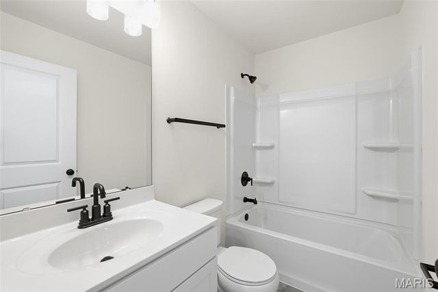4605 Bella Terra Drive, Arnold, MO 63010