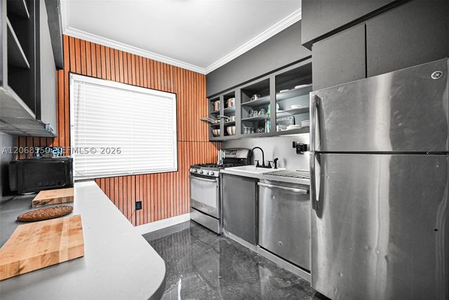 736 13th St 207, Miami Beach, FL 33139