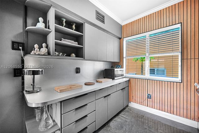 736 13th St 207, Miami Beach, FL 33139