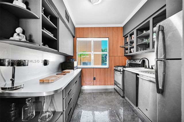 736 13th St 207, Miami Beach, FL 33139