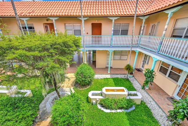 736 13th St 207, Miami Beach, FL 33139
