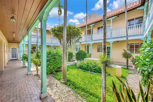 736 13th St 207, Miami Beach, FL 33139