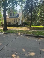 17951 Prospect Street, Melvindale, MI 48122