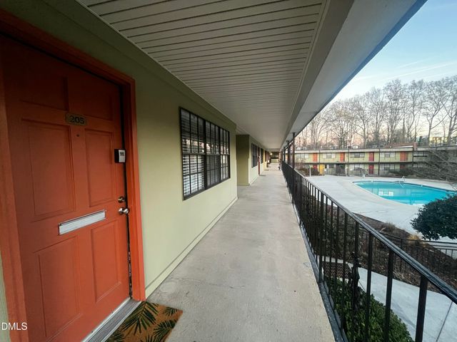 807 W Trinity Avenue Apt 205, Durham, NC 27701