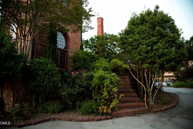 807 W Trinity Avenue Apt 205, Durham, NC 27701