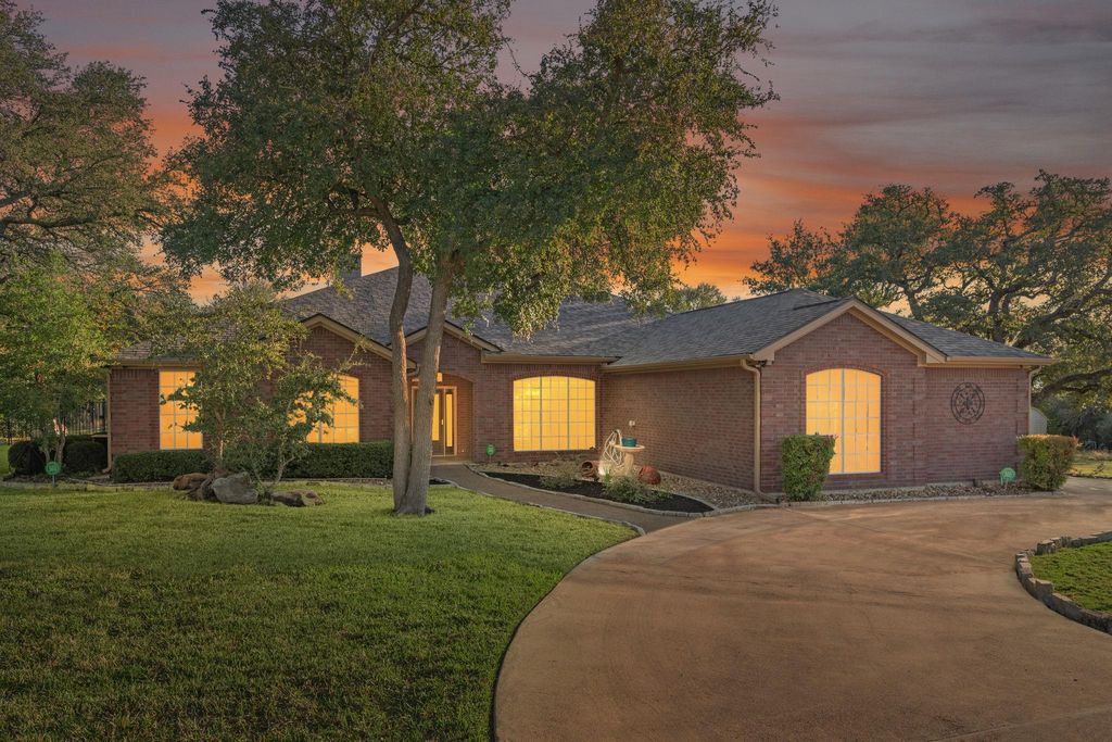 686 Benchmark TRL, Belton, TX 76513