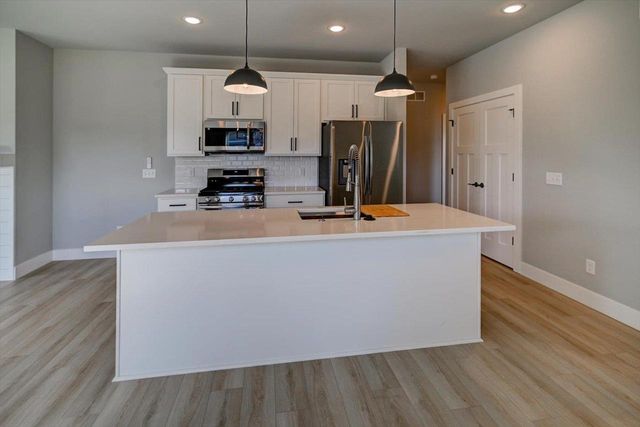 2901 Blue Grass Drive, Stoughton, WI 53589