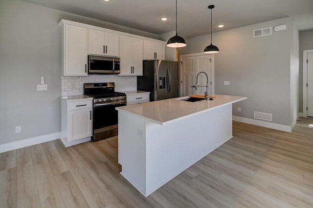 2901 Blue Grass Drive, Stoughton, WI 53589