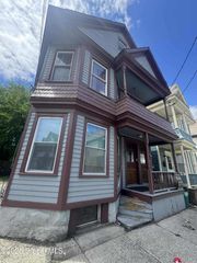 13 Ingersoll Avenue, Schenectady, NY 12305