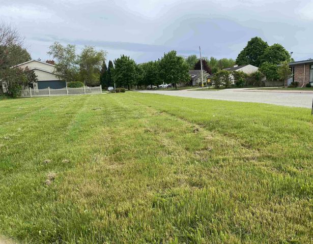 706 Borton Avenue, Essexville, MI 48732