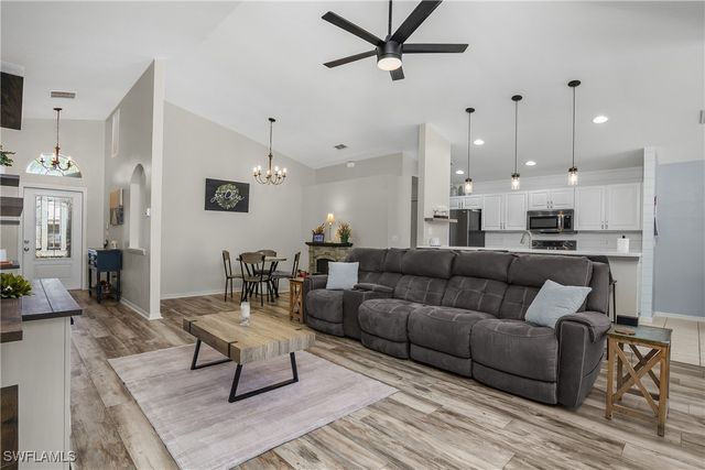 21572 Brixham Run LOOP, Estero, FL 33928